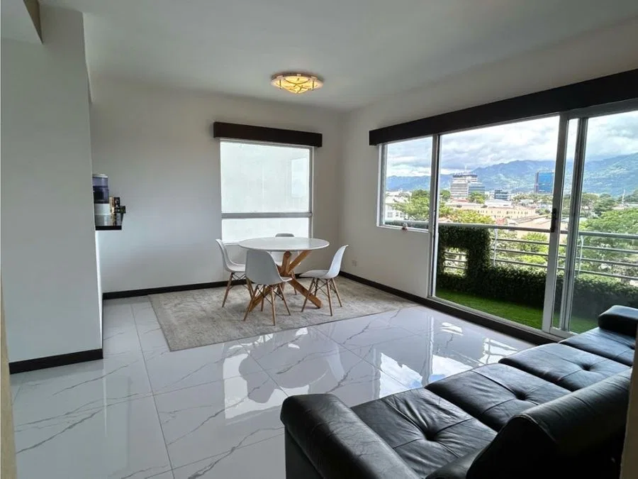 Apartamento Amueblado en Condado del Parque. Sabana