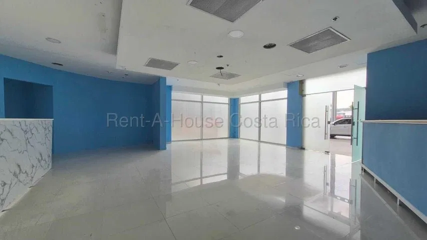 Venta de Moderno Local Comercial en Plaza Murano, Santa Ana / Mls. 26-2045 OFC JB - Venta en Santa Ana, photo 3