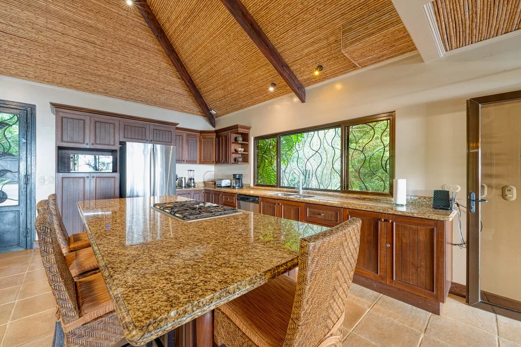2 BEDROOM HOME WITH GREAT VIEWS AND POOL – 6.57 ACRES, photo 14