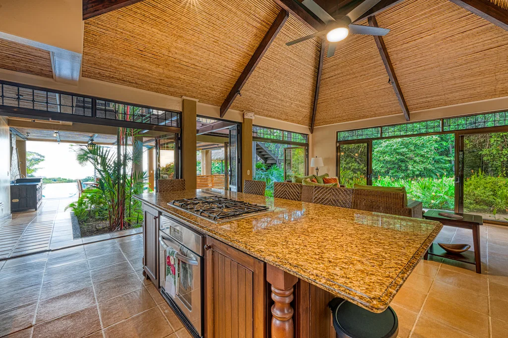 2 BEDROOM HOME WITH GREAT VIEWS AND POOL – 6.57 ACRES, photo 15