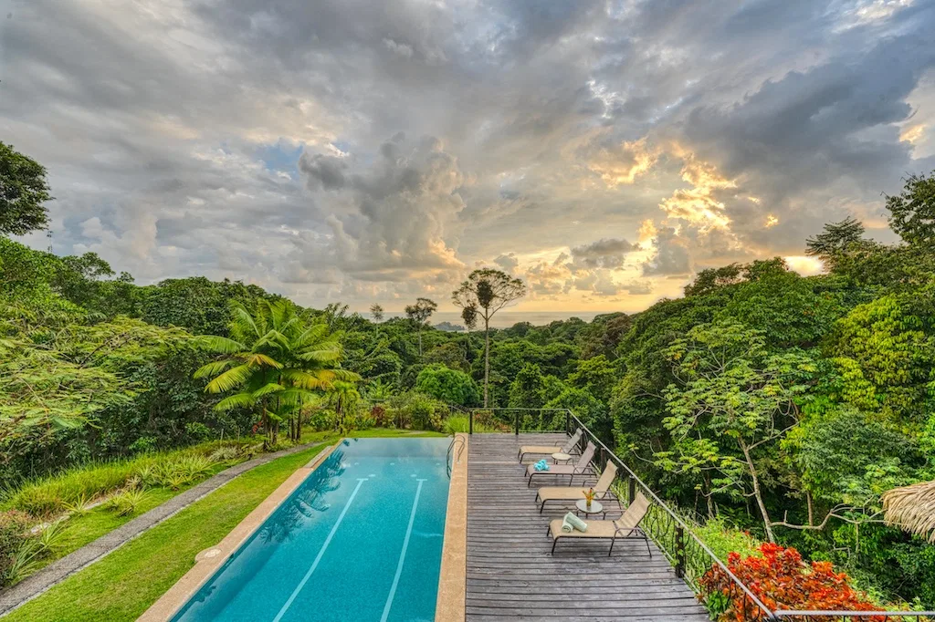 2 BEDROOM HOME WITH GREAT VIEWS AND POOL – 6.57 ACRES, photo 6
