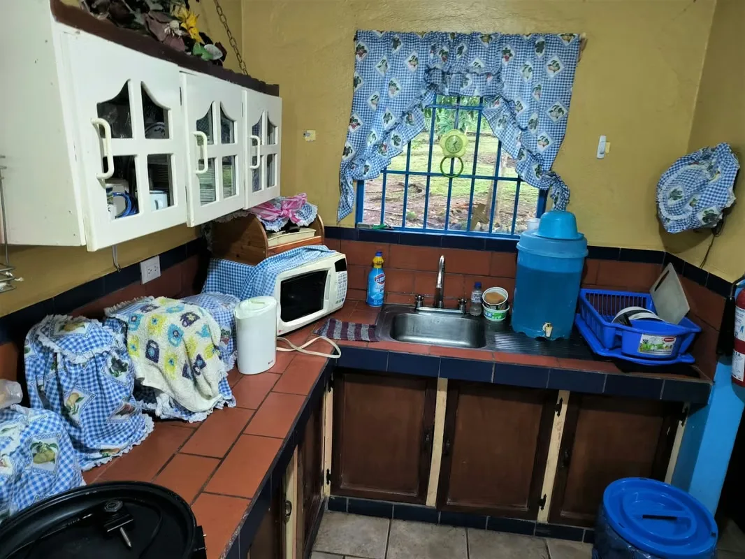 Bella propiedad de 4,980 m2 con casa de 5 dormitorios y amplia terraza, en Tárcoles, a solo 4 km. de la Playa., photo 15