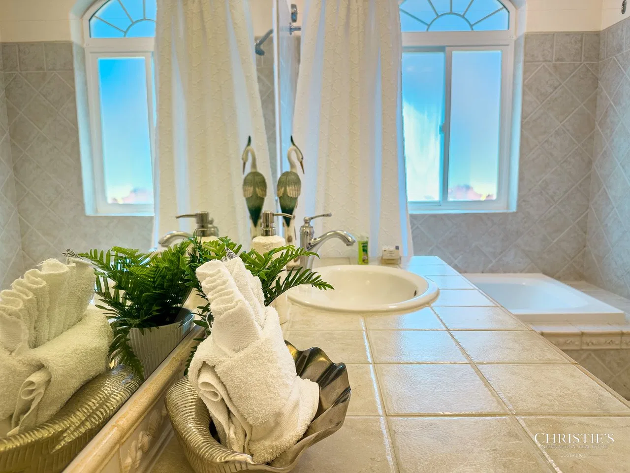 Los Sueños Resort | Colina 13C – 3-Bedroom Golf-View Residence, photo 27