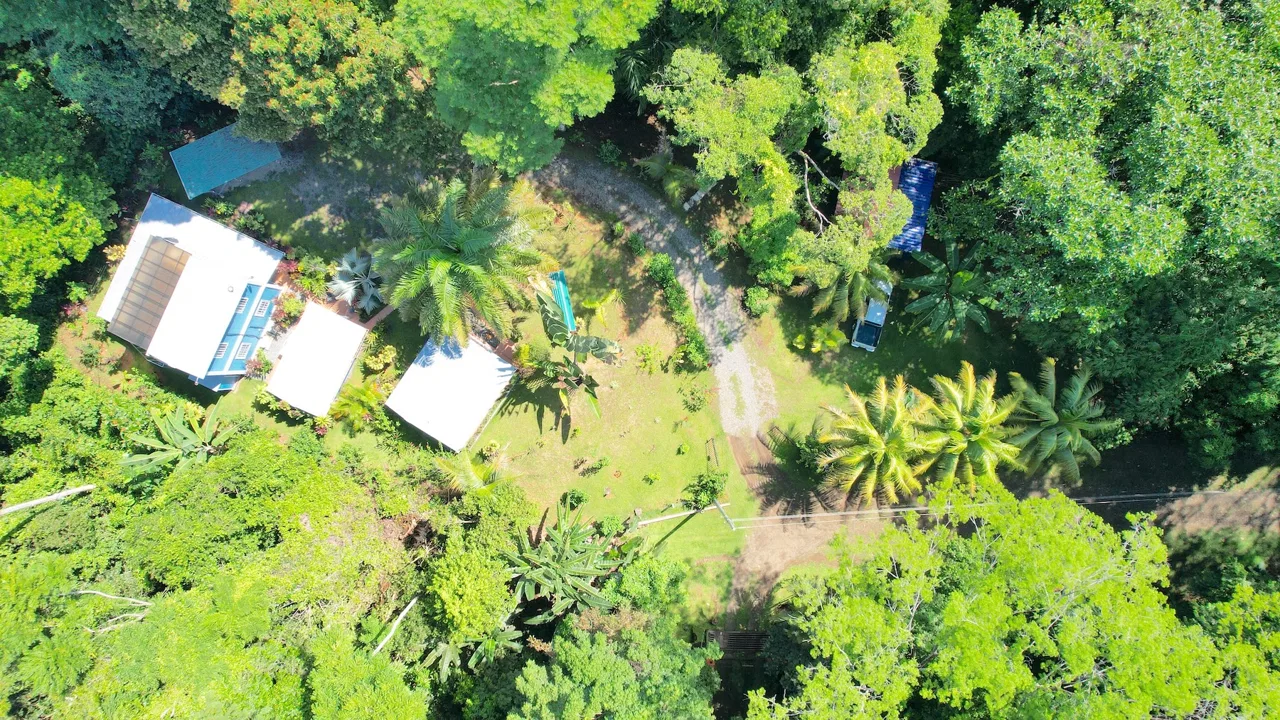 PROPERTY WITH TWO BEDROOMS AND GUEST HOUSE, IN OJOCHAL – 1.04 ACRES, photo 2