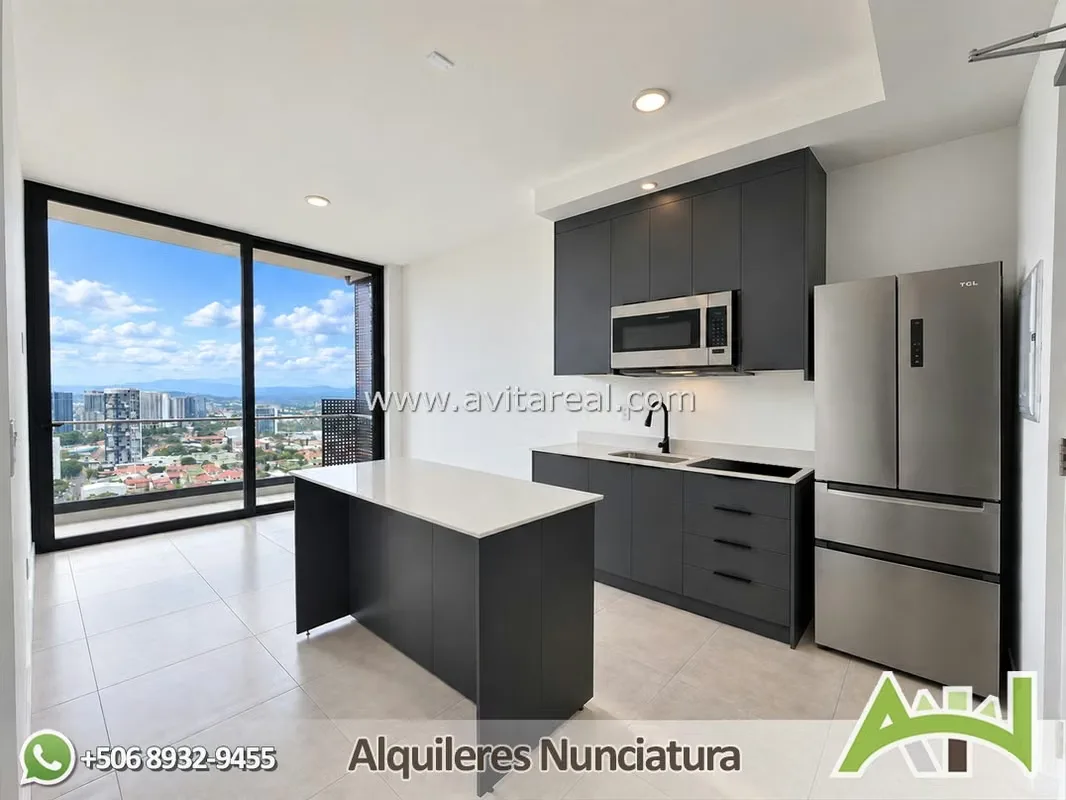 Enjoy living in one of La Sabana's most exclusive towers. Includes appliances., photo 5