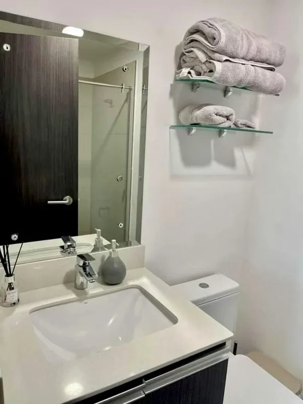 Apartamento amueblado de lujo para ejecutivo en moderna torre Nunciatura con vistas a las montañas, photo 11