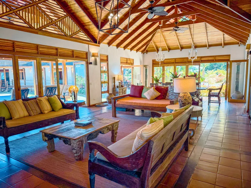 7 Bed Single Family Homes For Sale in Cahuita, photo 6