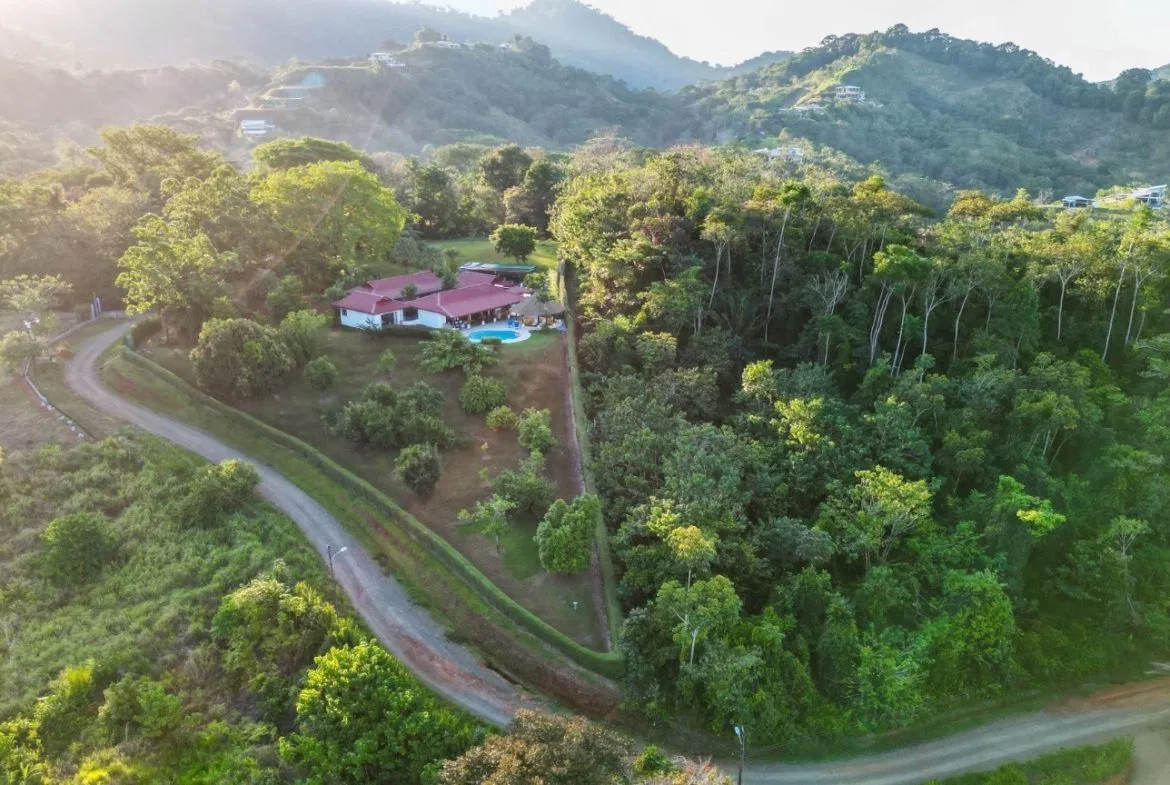 PROPERTY WITH A GUEST HOUSE AND PANORAMIC VIEWS OF THE OCEAN AND MOUNTAINS, IN OJOCHAL – 2.58 ACRES, photo 8