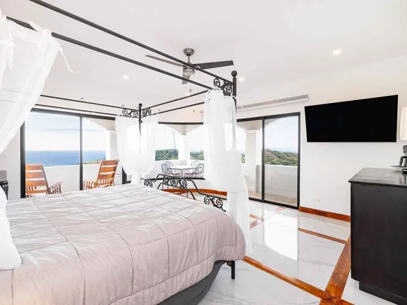 8 Bed Single Family Homes For Sale in Sardinal, photo 12