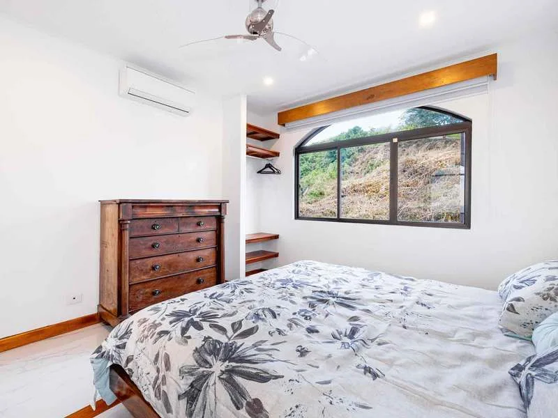 8 Bed Single Family Homes For Sale in Sardinal, photo 15