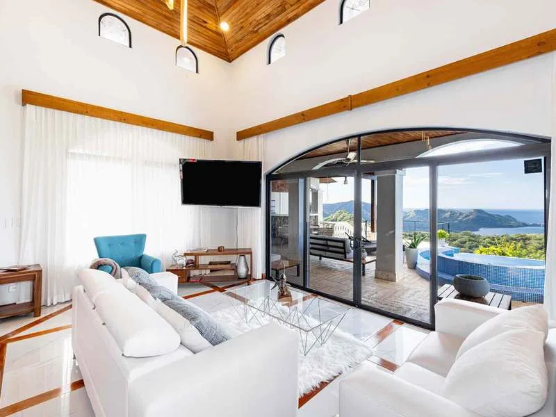 8 Bed Single Family Homes For Sale in Sardinal, photo 10