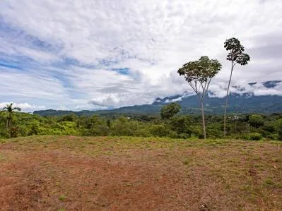 Terreno listo para construir con vista al océano y a la montaña en la codiciada Calle Perezoso., photo 2