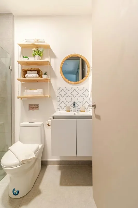 Este moderno apartamento, ubicado en el piso 13, se presenta como una oportunidad excepcional para quienes buscan comodidad y estilo en San José provincia. Completamente amueblado y ..., photo 2