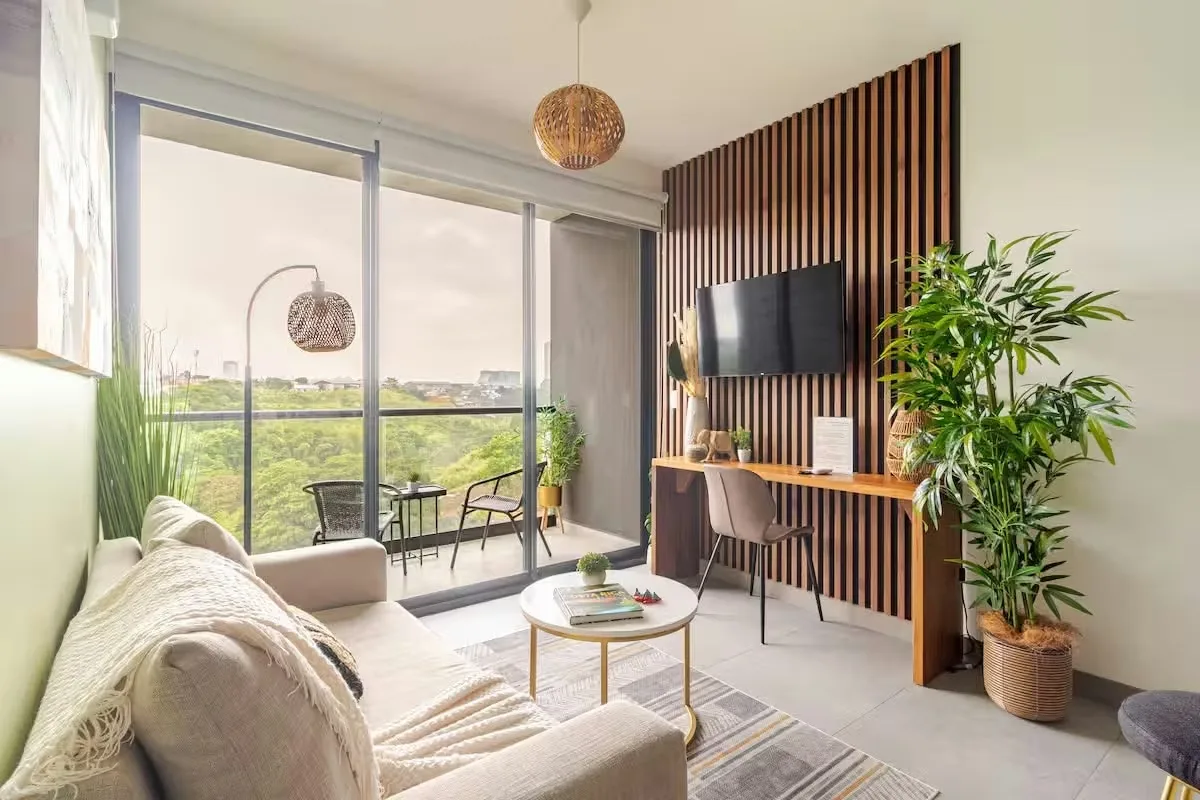 Este moderno apartamento, ubicado en el piso 13, se presenta como una oportunidad excepcional para quienes buscan comodidad y estilo en San José provincia. Completamente amueblado y ..., photo 3