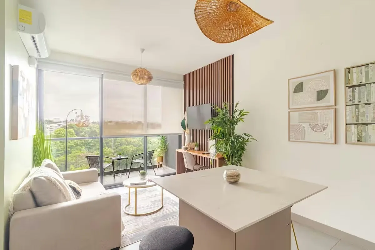 Este moderno apartamento, ubicado en el piso 13, se presenta como una oportunidad excepcional para quienes buscan comodidad y estilo en San José provincia. Completamente amueblado y ..., photo 4