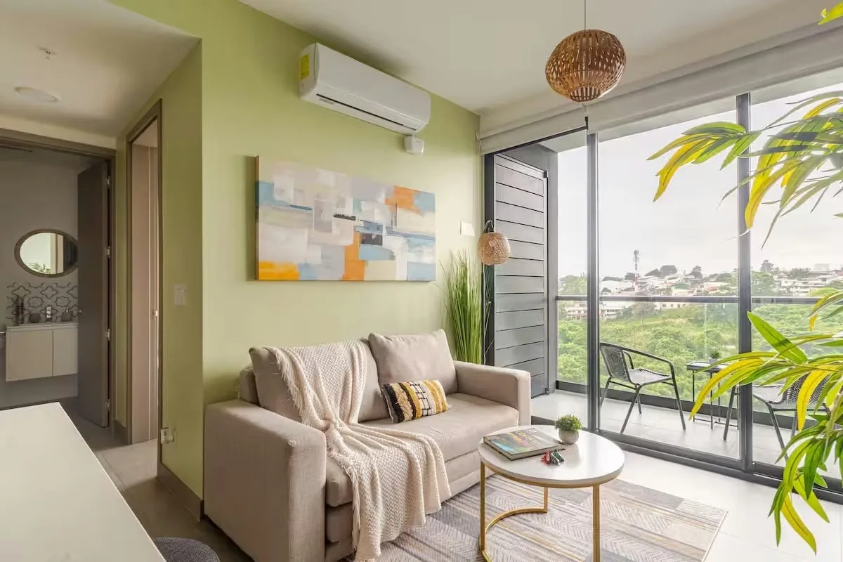 Este moderno apartamento, ubicado en el piso 13, se presenta como una oportunidad excepcional para quienes buscan comodidad y estilo en San José provincia. Completamente amueblado y ..., photo 5