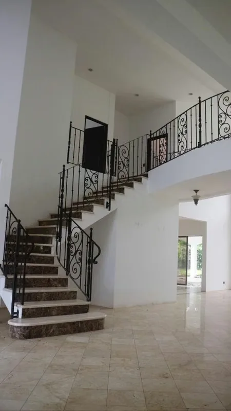 A sophisticated single-family contemporary estate offering absolute privacy, volumetric amplitude, and premium finishes. Located in the prestigious Hacienda Los Reyes community in La ..., photo 11