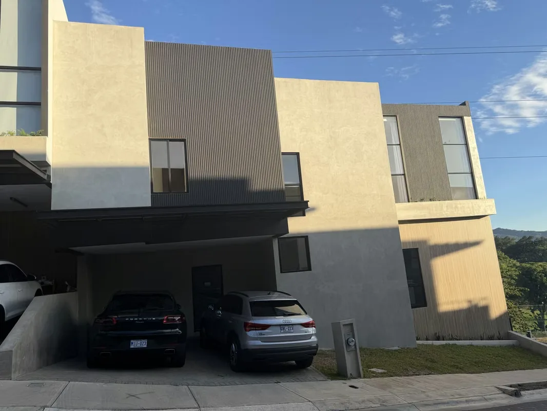 House for Rent in NAIA Condominium, Guachipelín, Escazú