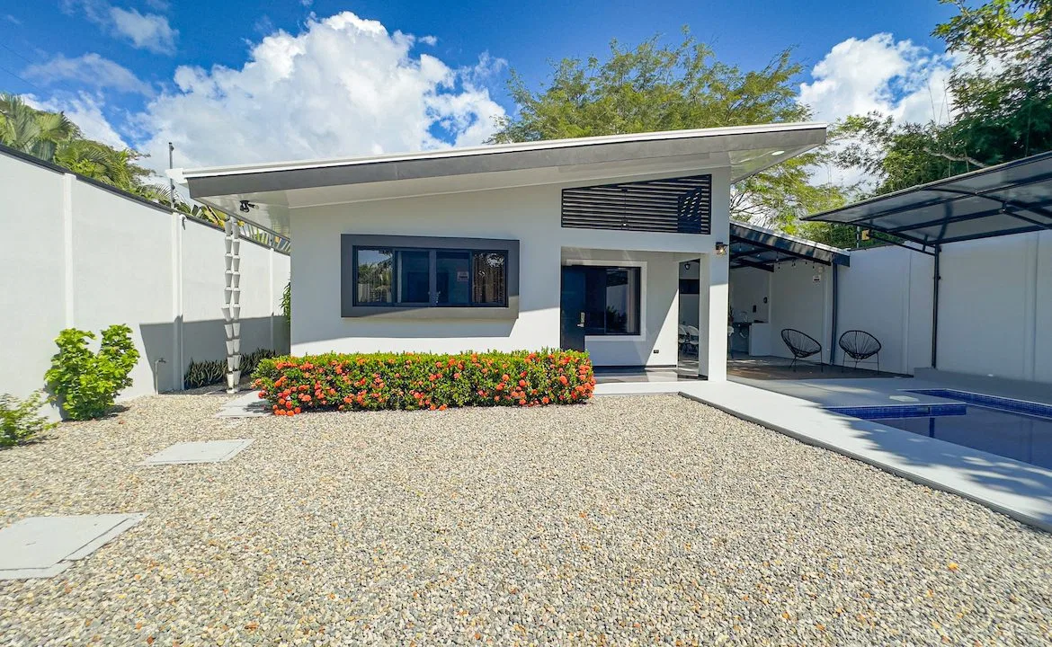 1 BEDROOM HOME WITH POOL AND ROOM TO EXPAND, photo 16