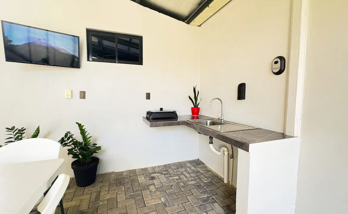1 BEDROOM HOME WITH POOL AND ROOM TO EXPAND, photo 24
