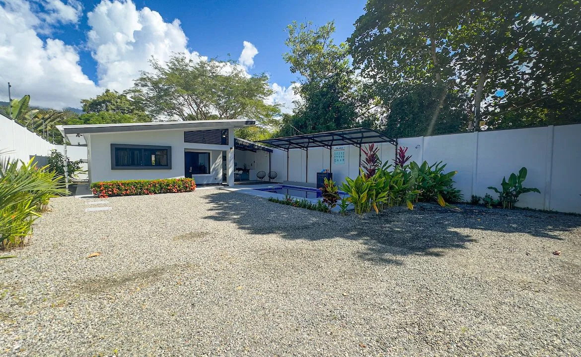1 BEDROOM HOME WITH POOL AND ROOM TO EXPAND, photo 8
