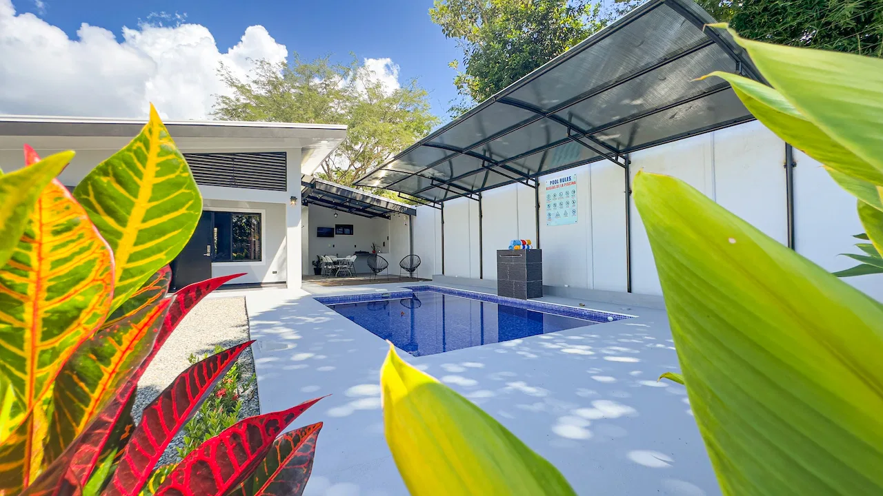 1 BEDROOM HOME WITH POOL AND ROOM TO EXPAND, photo 9