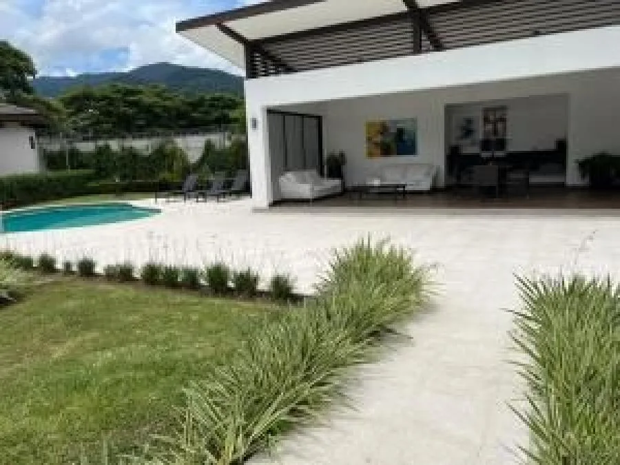 Venta de Moderna Casa en Santa Ana, San José / Mls 25-337 OFC JB - Venta en Santa Ana, photo 4