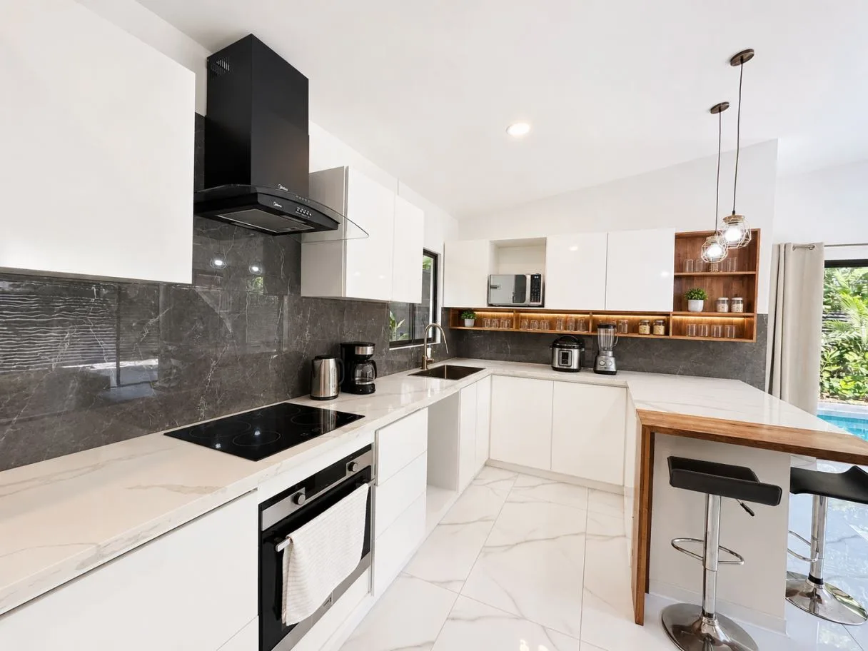 Modern Two-Story Home Just a 5-Minute Walk to Bahía Ballena National Park, photo 6