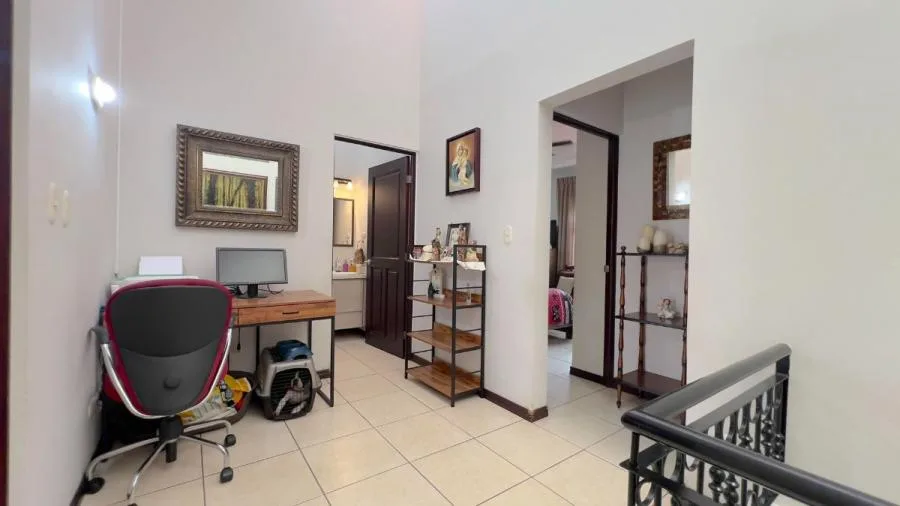 Venta de Casa en Condominio, Lomas de Ayarco Sur, Curridabat. RAH 26-945 NR - Venta en Curridabat, photo 3