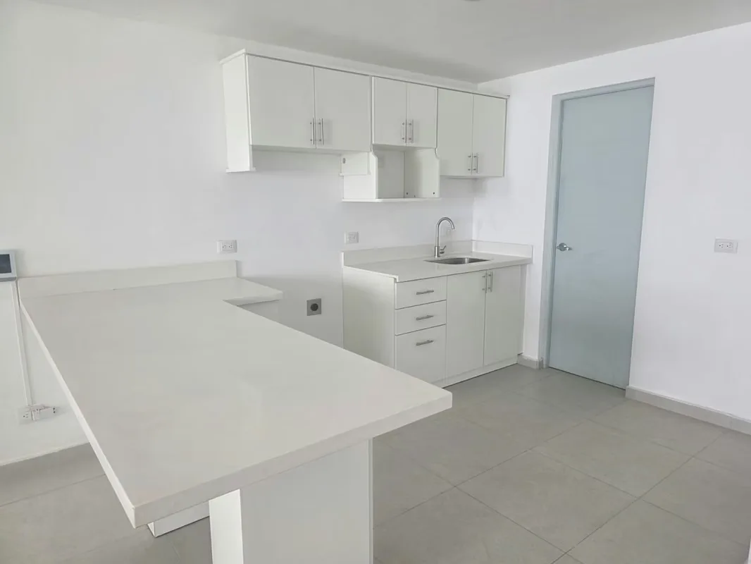 Lindo apartamento de dos plantas, para estrenar en San Juan de Tibás, frente a la carretera principal, muy cerca del Maxi y del ..., photo 5