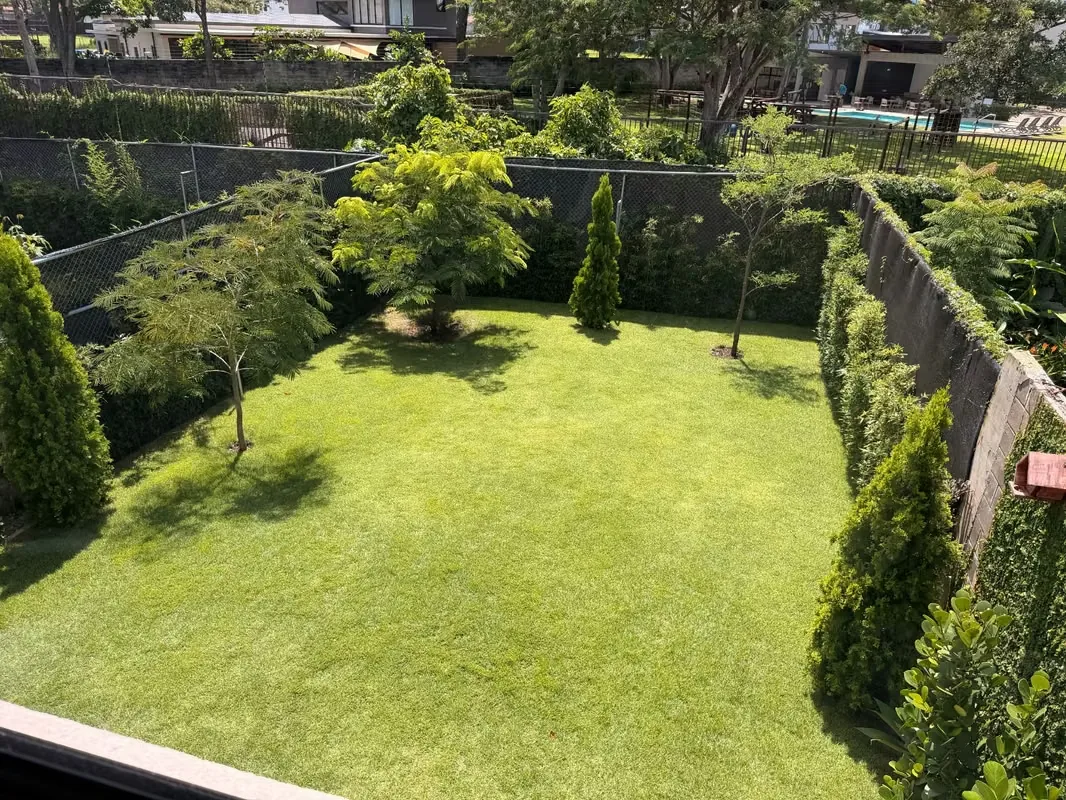 Casa en venta en Lindora con jardín de más de 100 m², photo 3