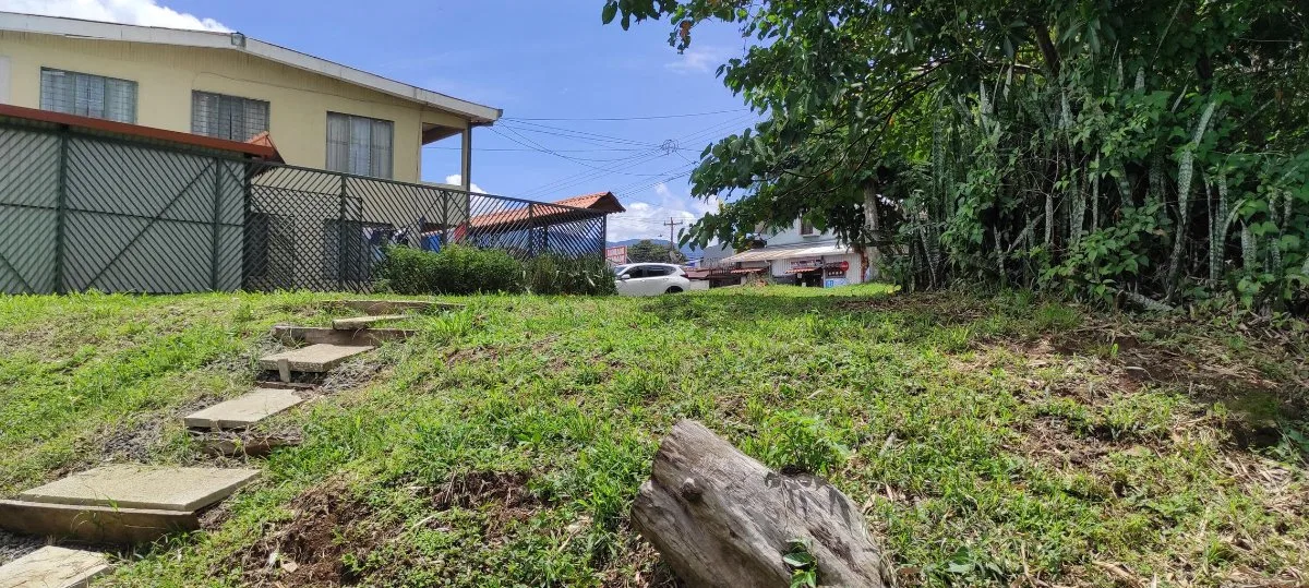 Venta de Amplio Lote de Terreno en Heredia / Mls. 26-705 OFC JB - Venta en Heredia