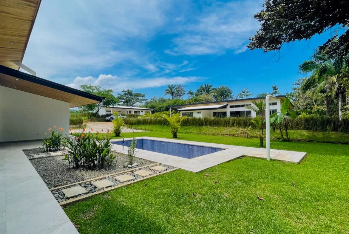 PROPERTY WITH MOUNTAIN VIEWS AND POOL, IN OJOCHAL – 0.3 ACRES, photo 6