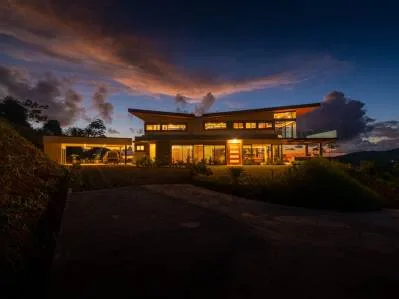 Un nuevo referente para el lujo tropical moderno en Ojochal, photo 3