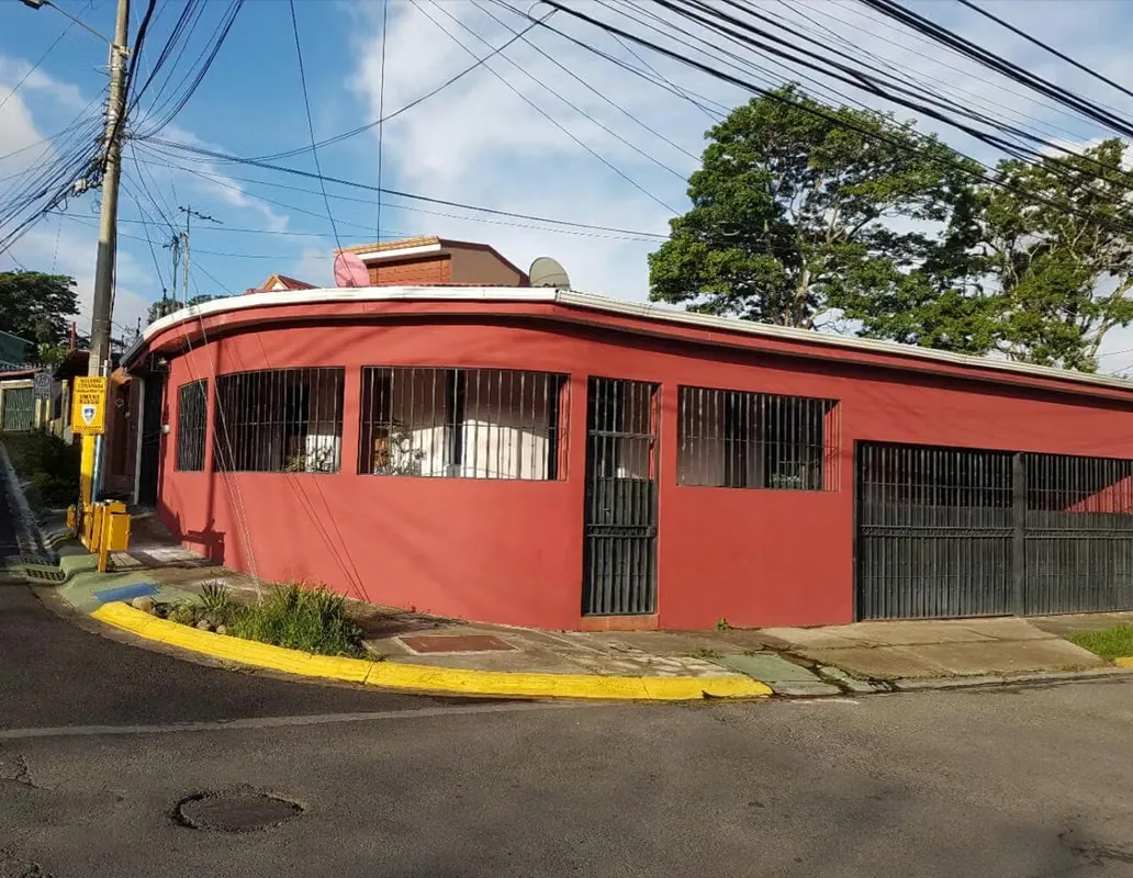 The most versatile real estate asset in La Trinidad, Moravia: Ideal for rental income, home business, or multi-generational living!, photo 6