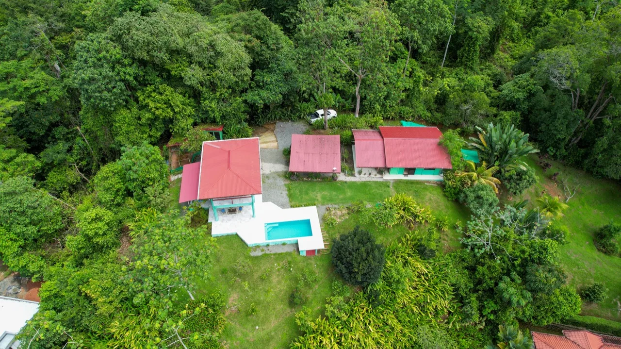 TWO FLOOR PROPERTY WITH A GUEST HOUSE AND OCEAN VIEWS, IN OJOCHAL – 1.55 ACRES, photo 3