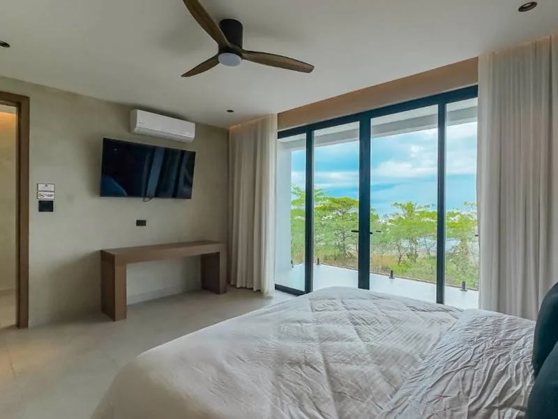 12 Bed Single Family Homes For Sale in Playa Hermosa, photo 12