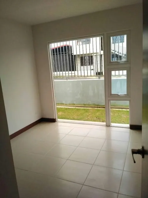 *Descripción* : Apto en primer piso, sala, comedor, cocina integrada, dos habitaciones con closet ..., photo 5