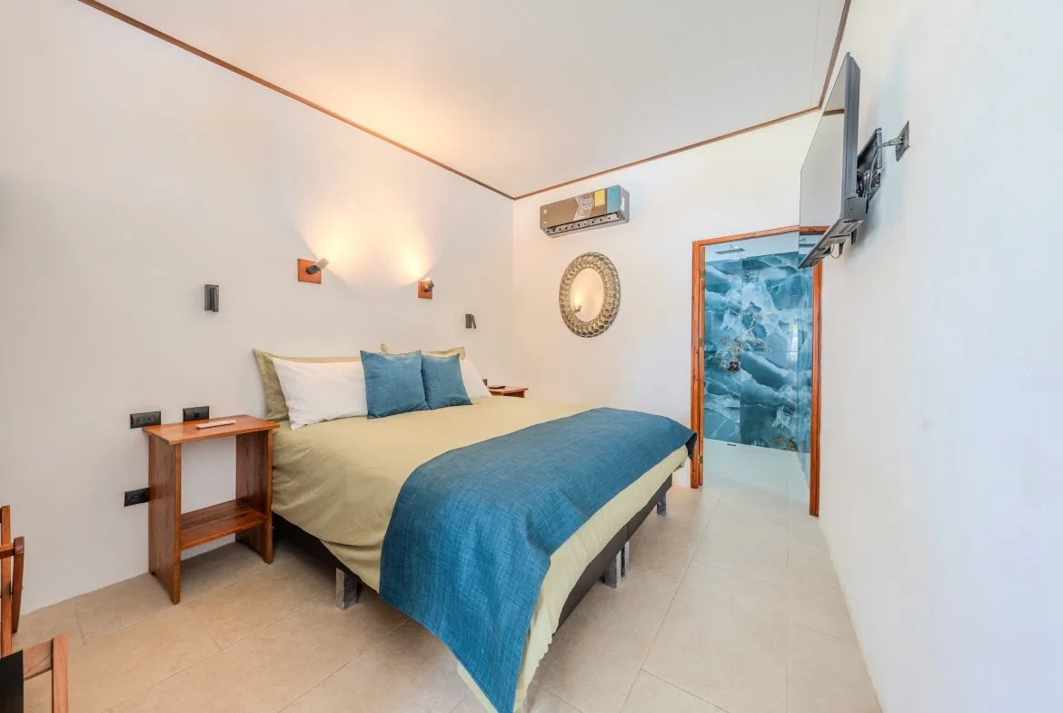 LOS PAPYRUS HOTEL PROPERTY WITH FOUR BEDROOMS AND NEAR TO THE BEACH, IN BAHIA BALLENA – 0.087 ACRES, photo 16