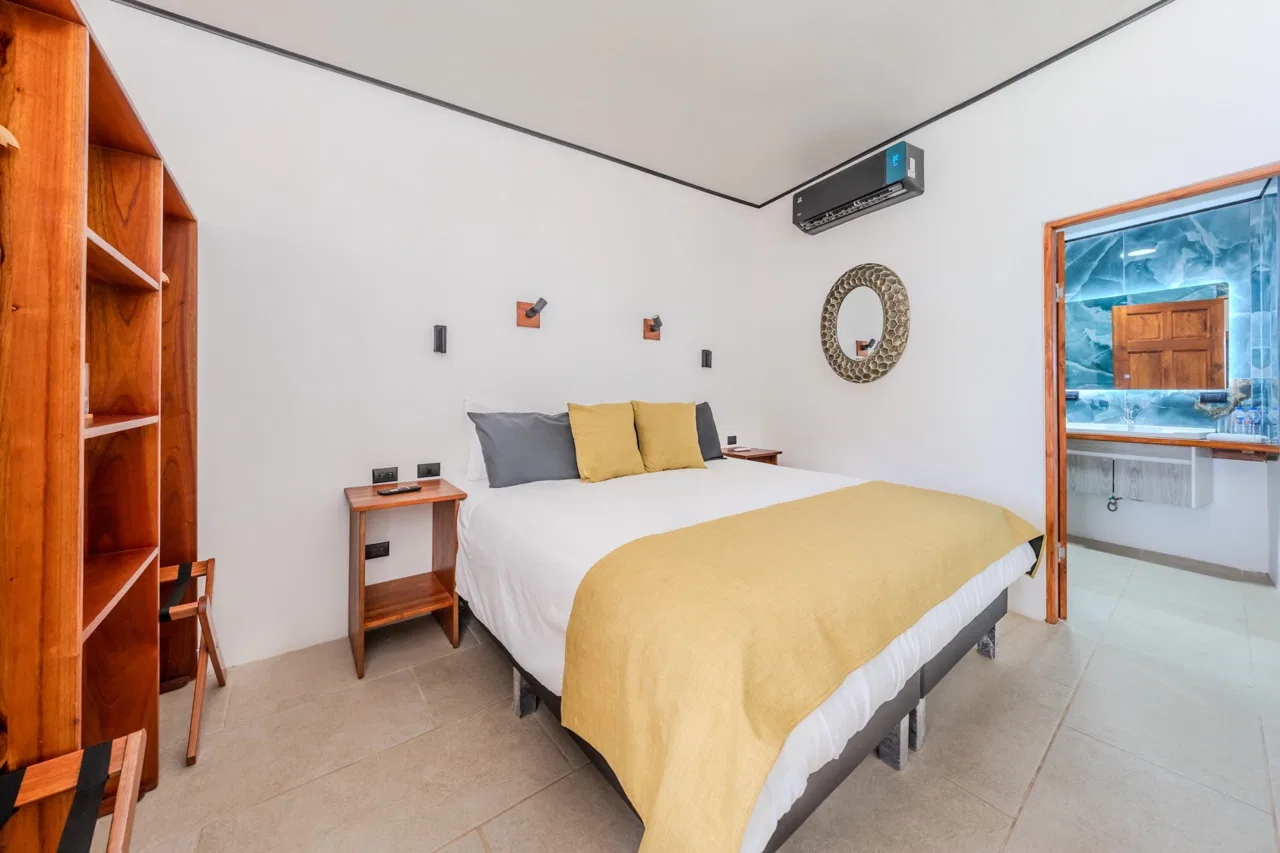LOS PAPYRUS HOTEL PROPERTY WITH FOUR BEDROOMS AND NEAR TO THE BEACH, IN BAHIA BALLENA – 0.087 ACRES, photo 19