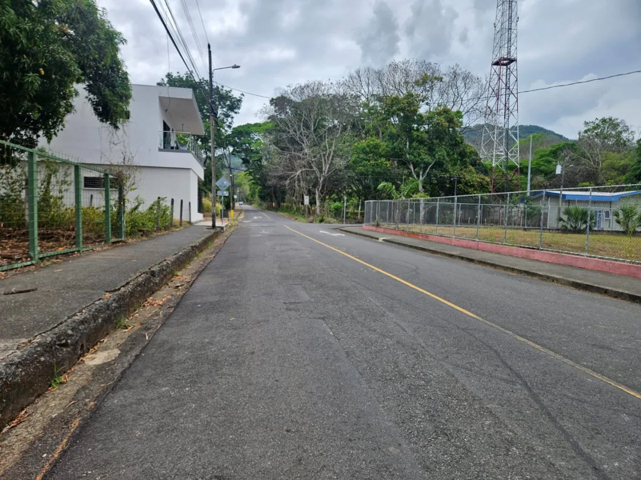Lote en venta en el centro de San Pablo Turrubares, a 10 minutos de Ruta 27, con todos los servicios - Venta en Turrubares, photo 11