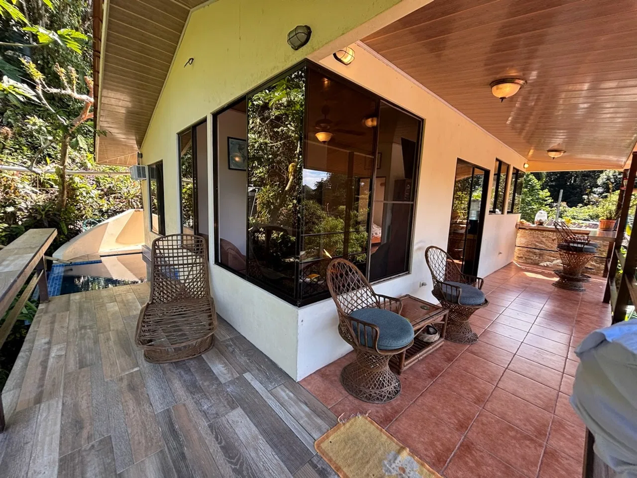 PROPERTY WITH SEVEN BEDROOMS AND RIVER VIEWS NEAR TO THE DOMINICAL BEACH, IN BARU – 0.16 ACRES, photo 17