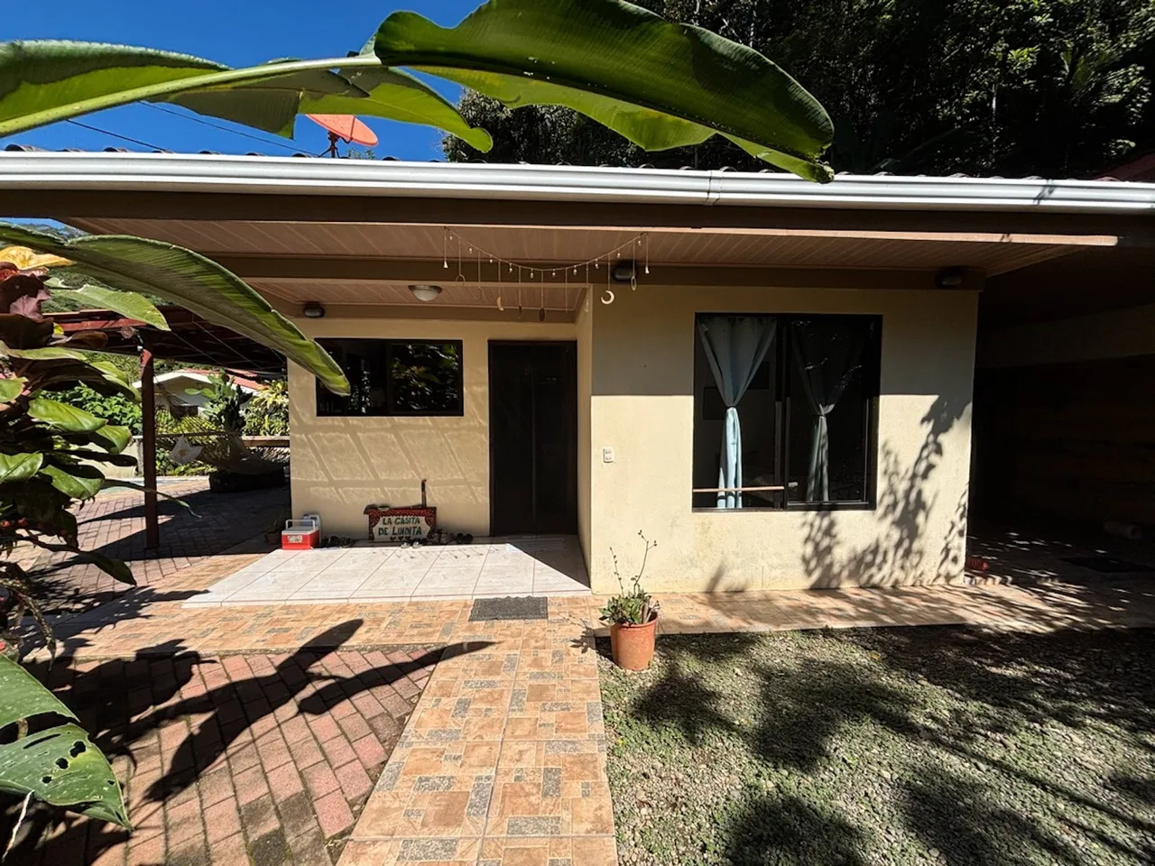 PROPERTY WITH SEVEN BEDROOMS AND RIVER VIEWS NEAR TO THE DOMINICAL BEACH, IN BARU – 0.16 ACRES, photo 3