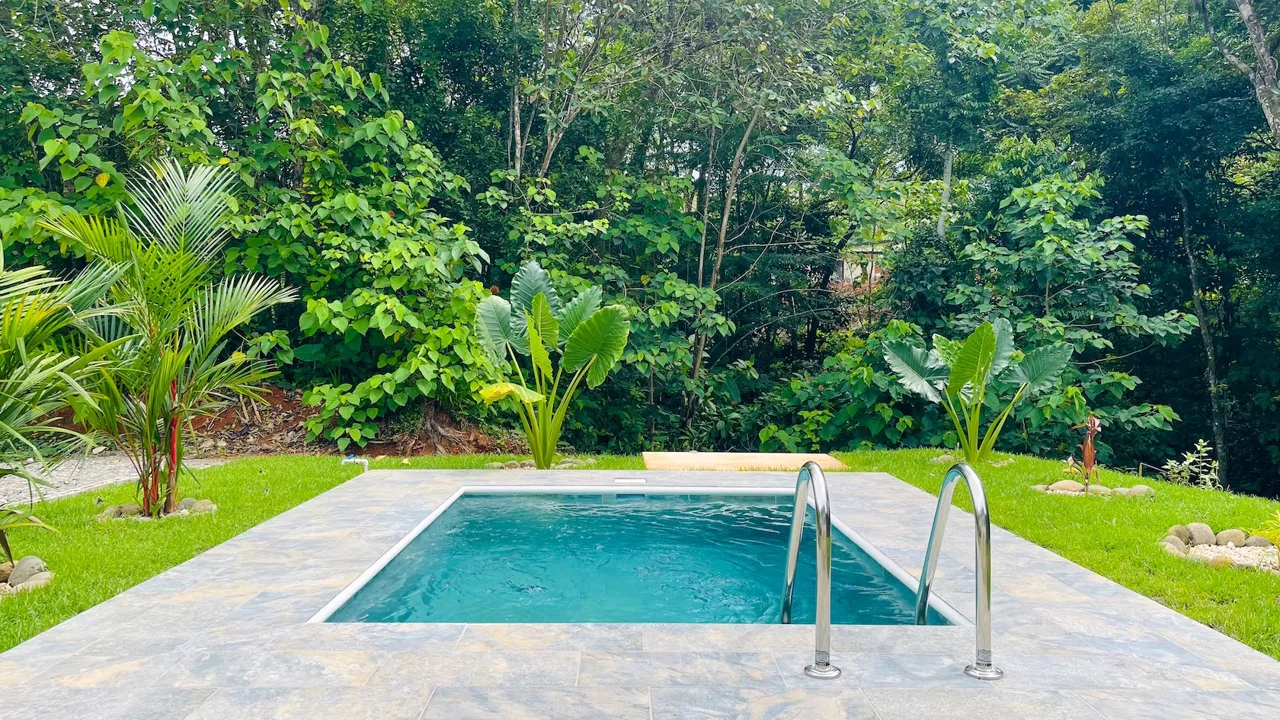 PROPERTY WITH TWO BEDROOMS AND CREEK, IN OJOCHAL – 1.25 ACRES, photo 3