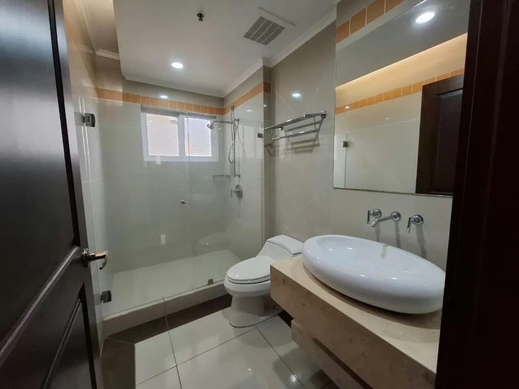 Alquiler de hermoso apartamento amueblado con una ubicación excepcional cerca de todo!, photo 6