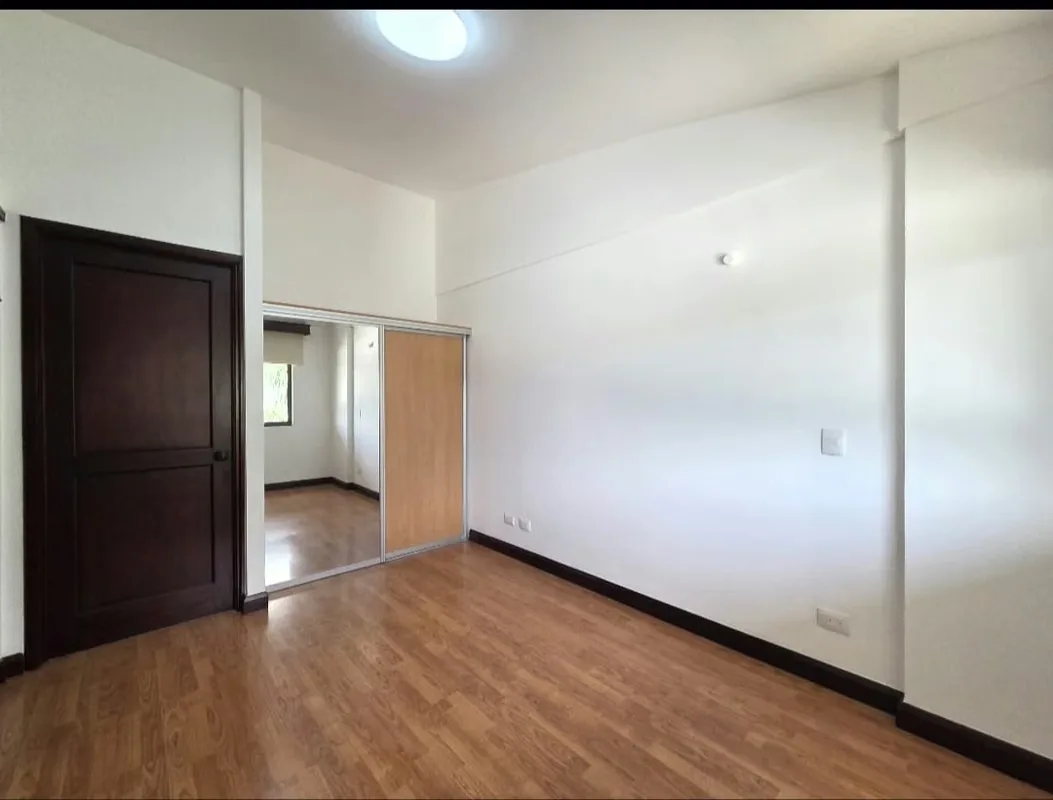El condominio cuenta con excelente conectividad y fácil acceso a Ruta 27, Alto de las Palomas hacia Escazú y Piedades de Santa Ana. En sus alrededores encontrarás centros ..., photo 7