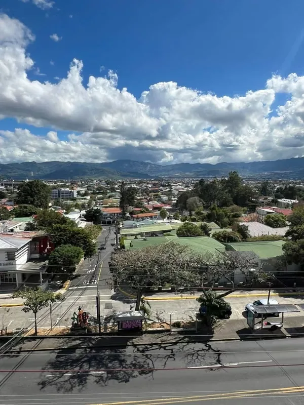 Alquiler de apartamento sin muebles o con línea blanca torre los YOSES