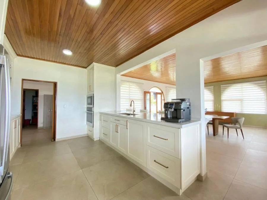 Venta de Espectacular Casa en San Rafael de Escazú / Mls. 26-263 OFC JB - Venta en Escazú, photo 3