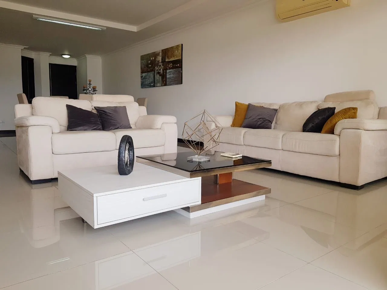 SE VENDE APARTAMENTO EN SANTA ANA PARA INVERSION