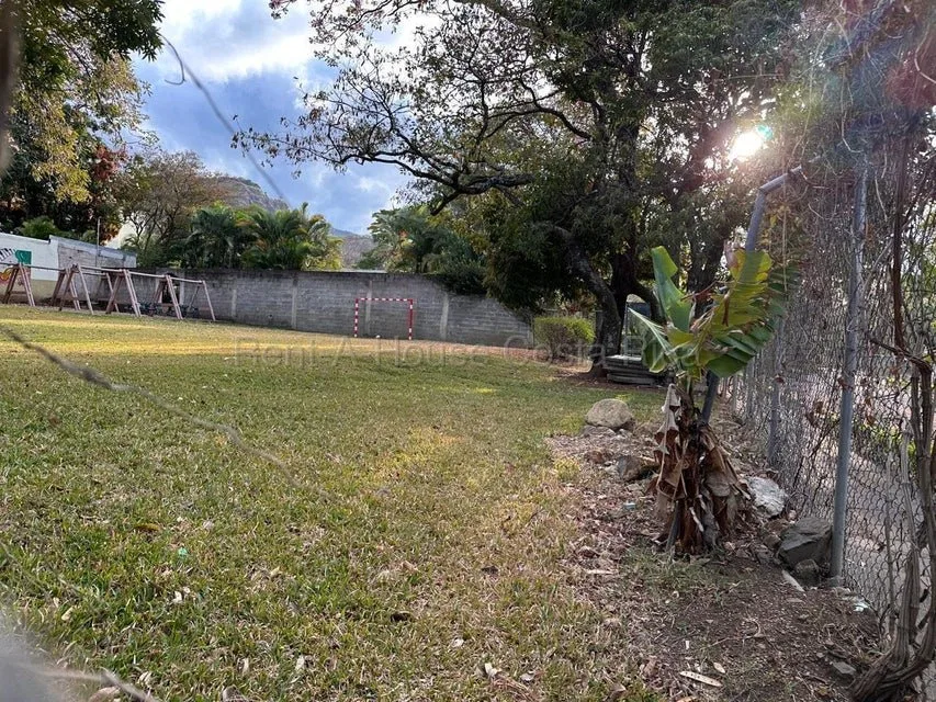 Venta de Lote Plano en Santa Ana. RAH 26-1687 - Venta en Santa Ana, photo 5